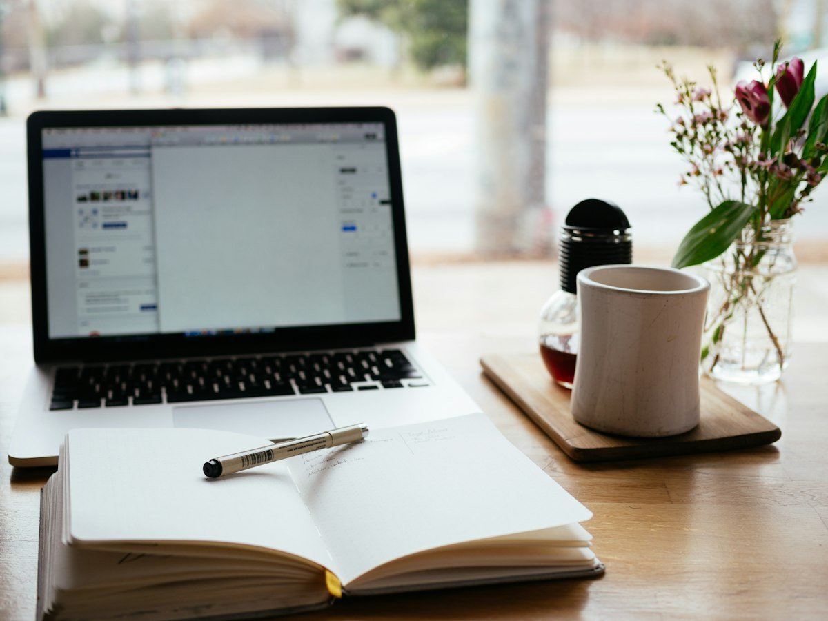 Selling Online Courses: Pricing, Platforms, and Finding Students