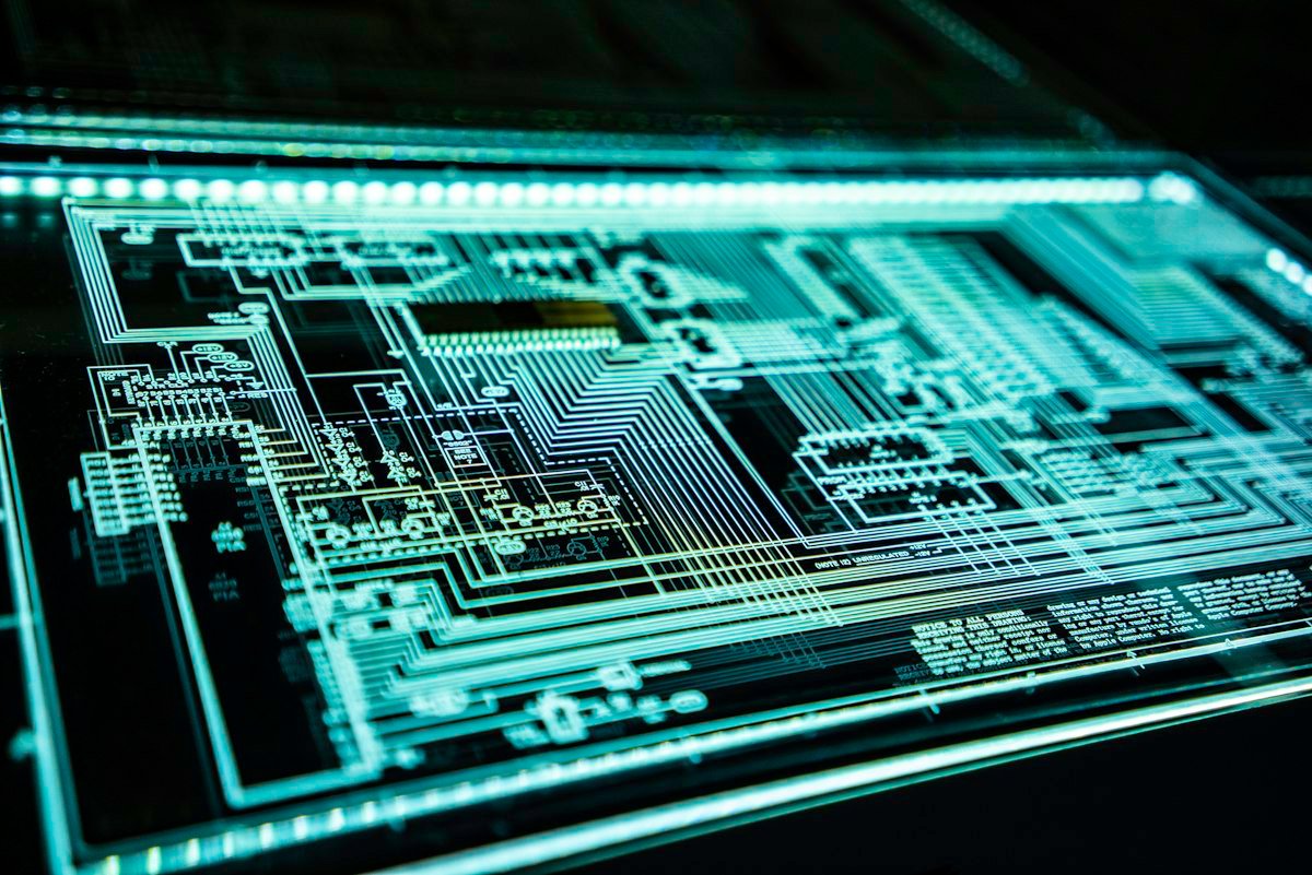 Internet of things - connected devices and home security